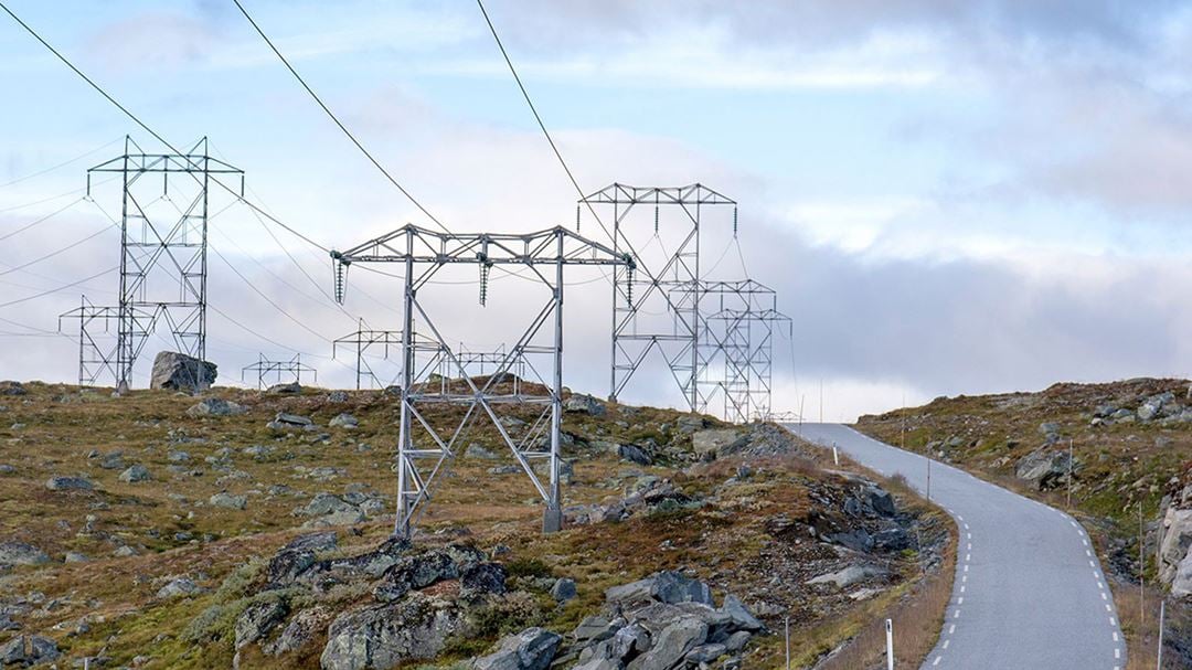 strømlinjer i norsk landskap over fjellet