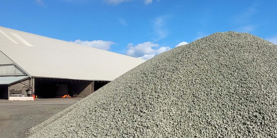 300.000 tonn med SiGS kan gå fra å være nesten verdiløst til å bli verdifullt byggemateriale. Foto utlånt fra Eramet