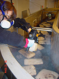 In-situ dispersant testing with different ice conditions: Application (Corexit 9500) in the flume after 4 days of weathering in the SINTEF ice basin in Trondheim.