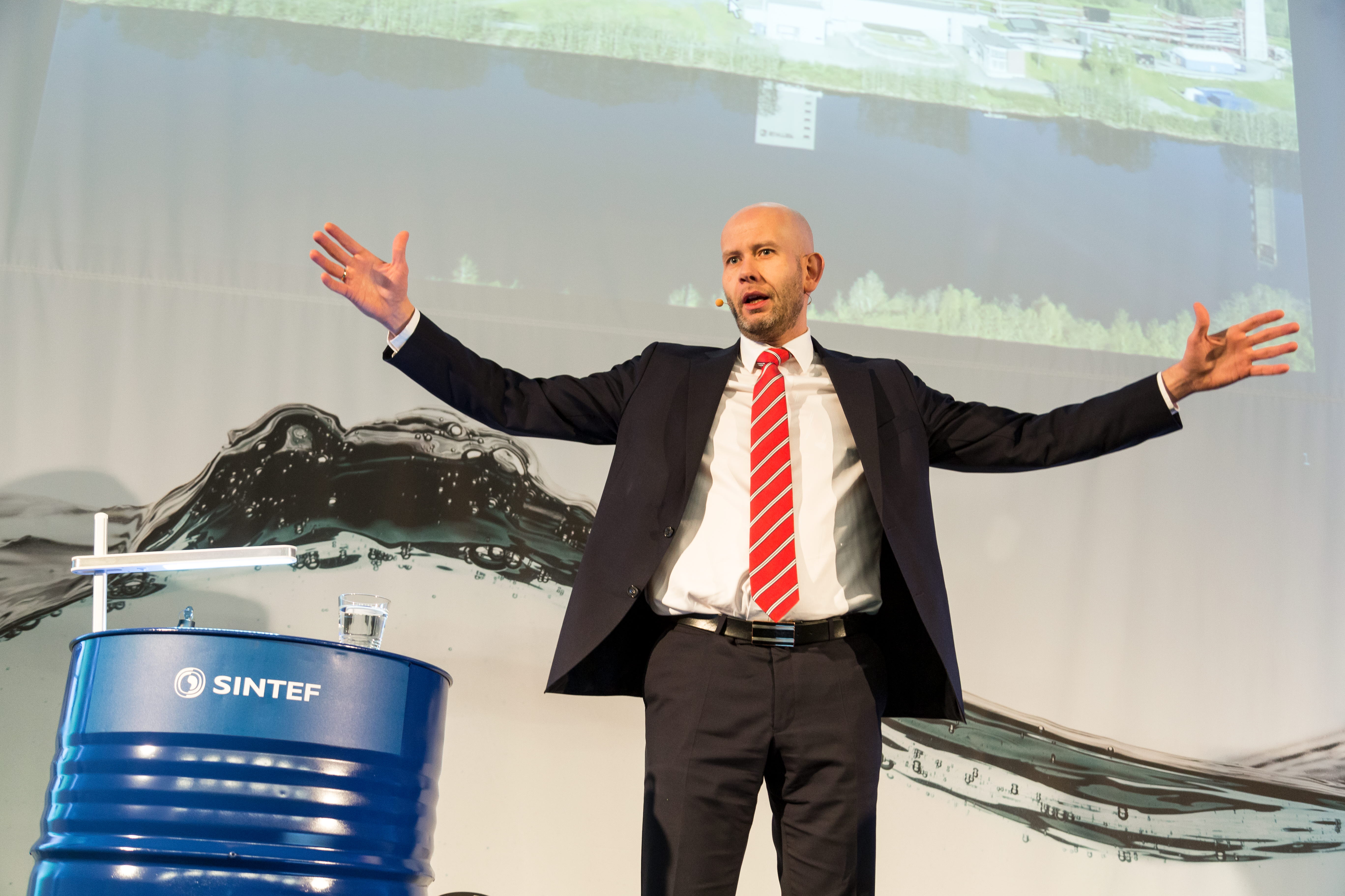 Energiministeren innviet oppgradert pioner-lab