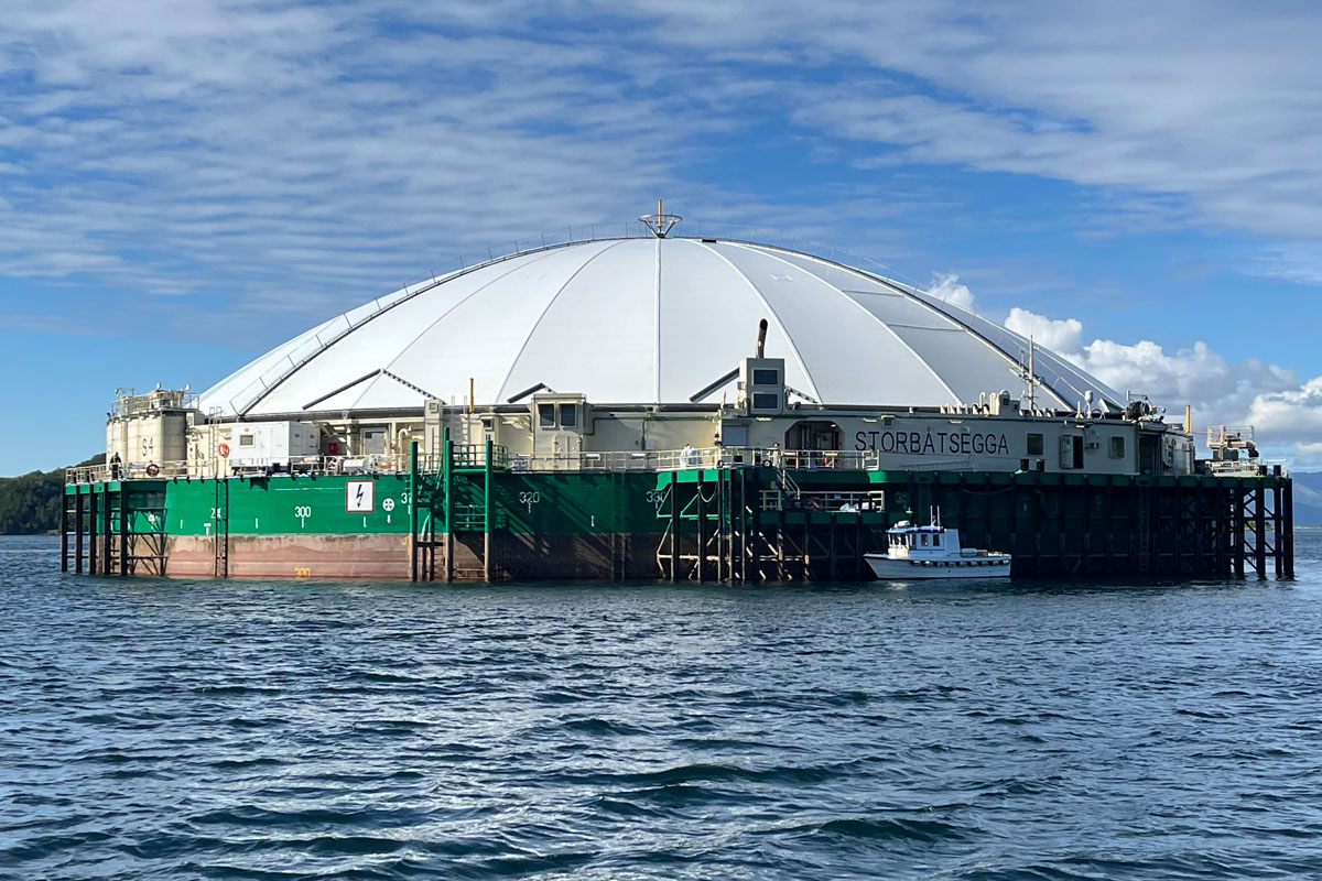 Floating closed aquaculture systems (FLO)