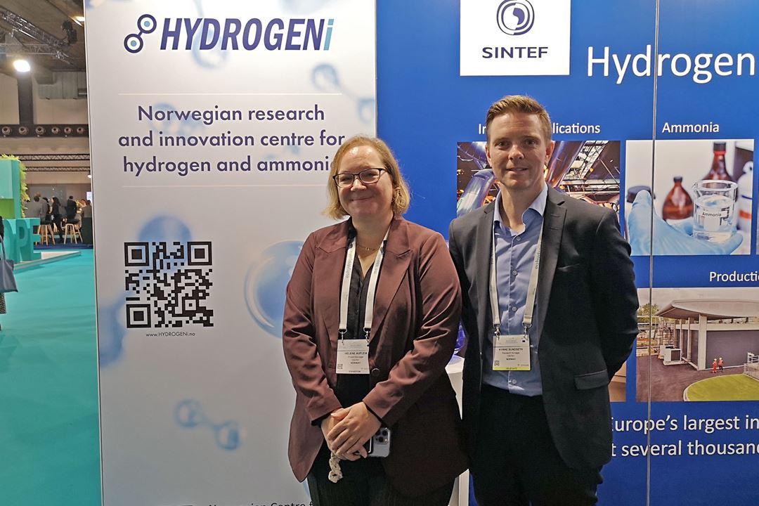HYDROGENi prosjektleder Helene Auflem og koordinator Kyrre Sundseth på EU Hydrogen Week.