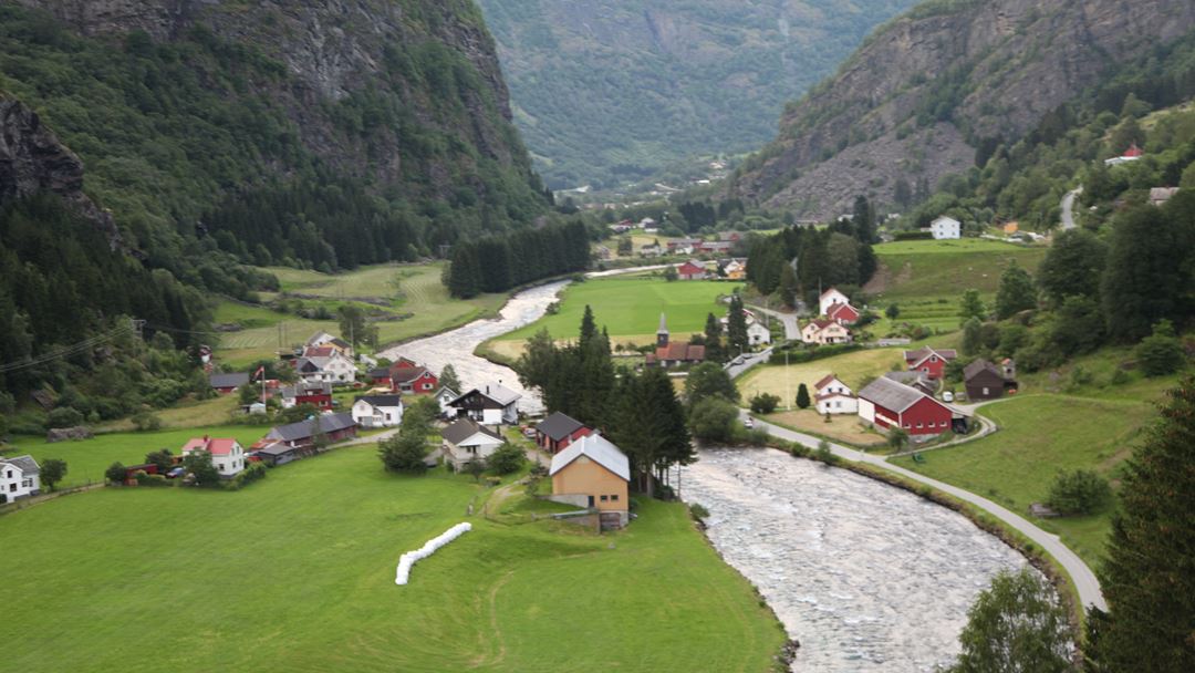 Foto fjell landskap elv