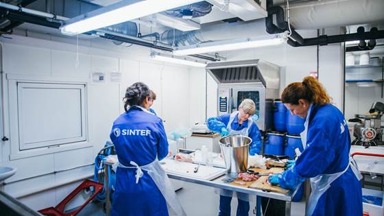 MobilSlakt- Helhetlig bioøkonomisk utnyttelse av fjørfe ved bruk av mobilt slakteri