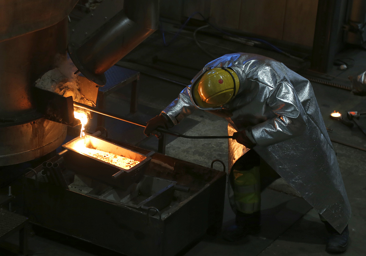 Fra smelterlaboratorie ved SINTEF