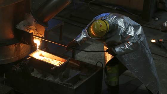 Will strengthen Europe's supply of critical raw materials using hydrogen