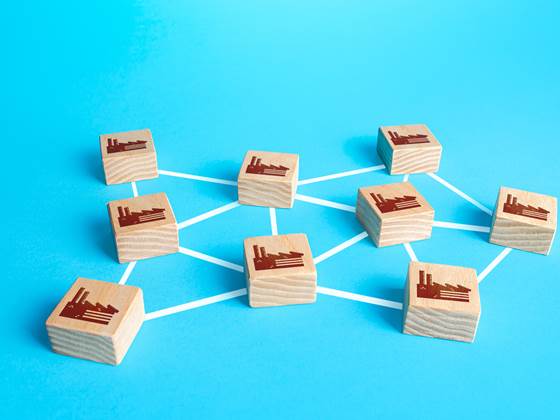 Energy-efficient industrial clusters