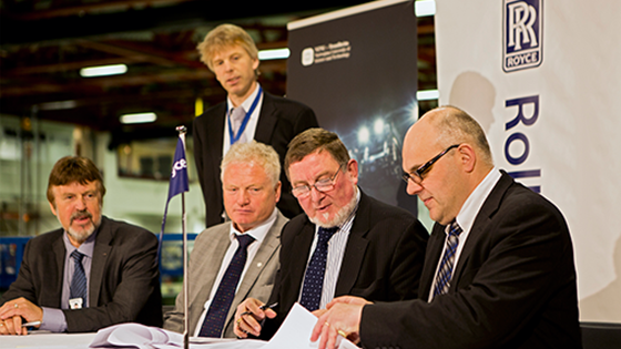 Better understanding of wave dynamics will make shipping greener