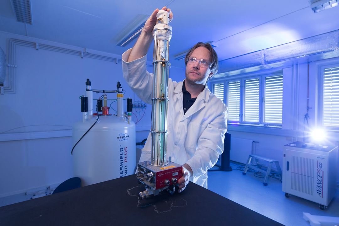 Nmr Lab Instruments Laboratory for Nuclear Magnetic Resonance (NMR) spectroscopy - SINTEF
