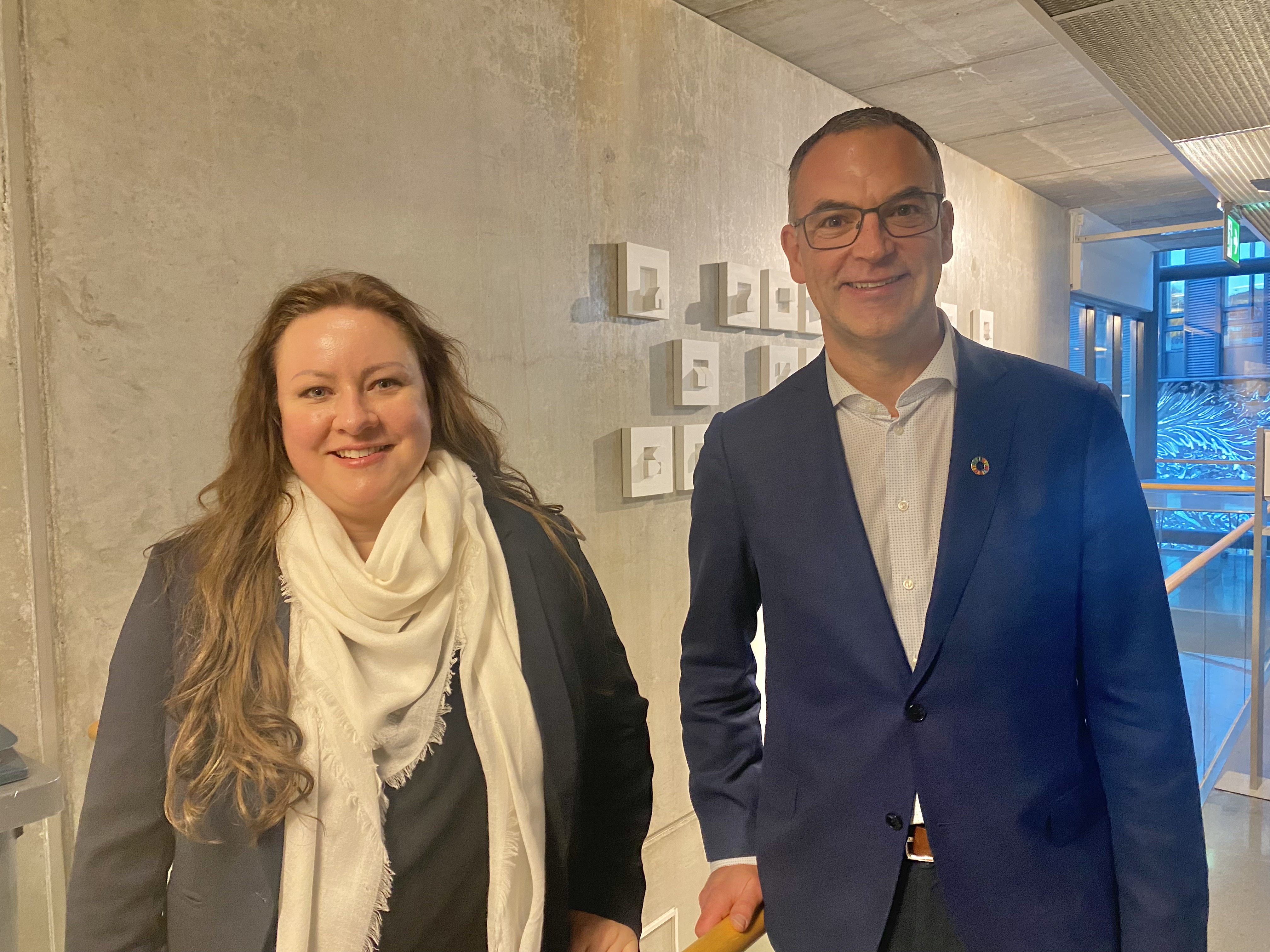 En kvinne og en mann