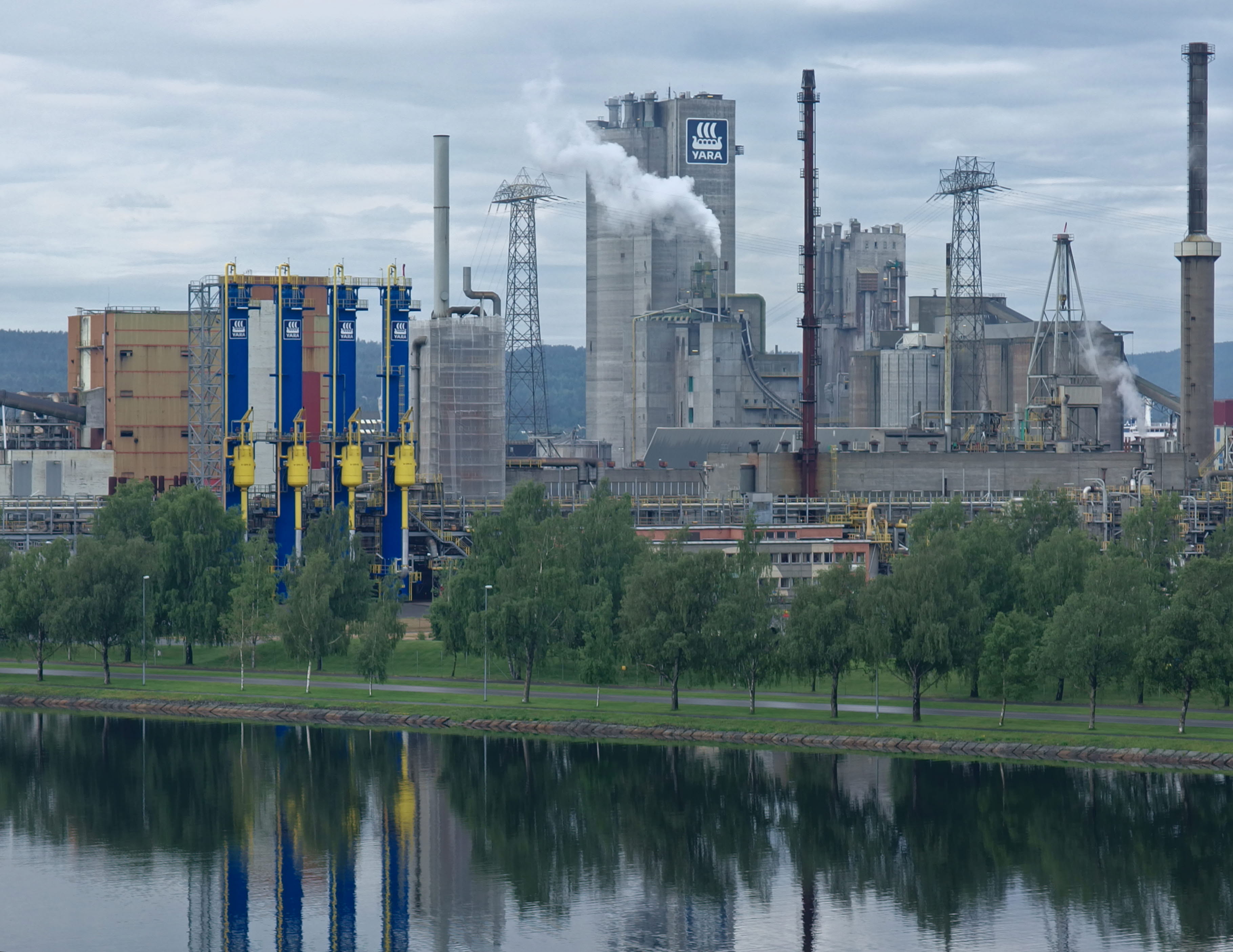 By Bitjungle (Own work) [CC BY-SA 4.0 (https://creativecommons.org/licenses/by-sa/4.0)], via Wikimedia Commons