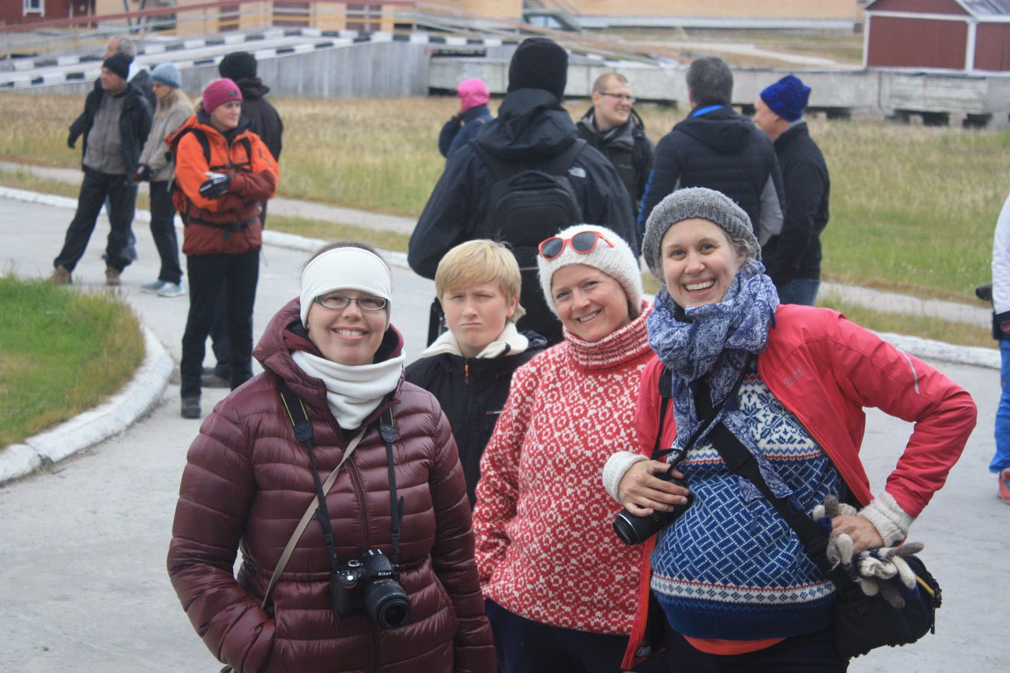 Bilde av Rachel Tiller og venner ifm et årsmøte.