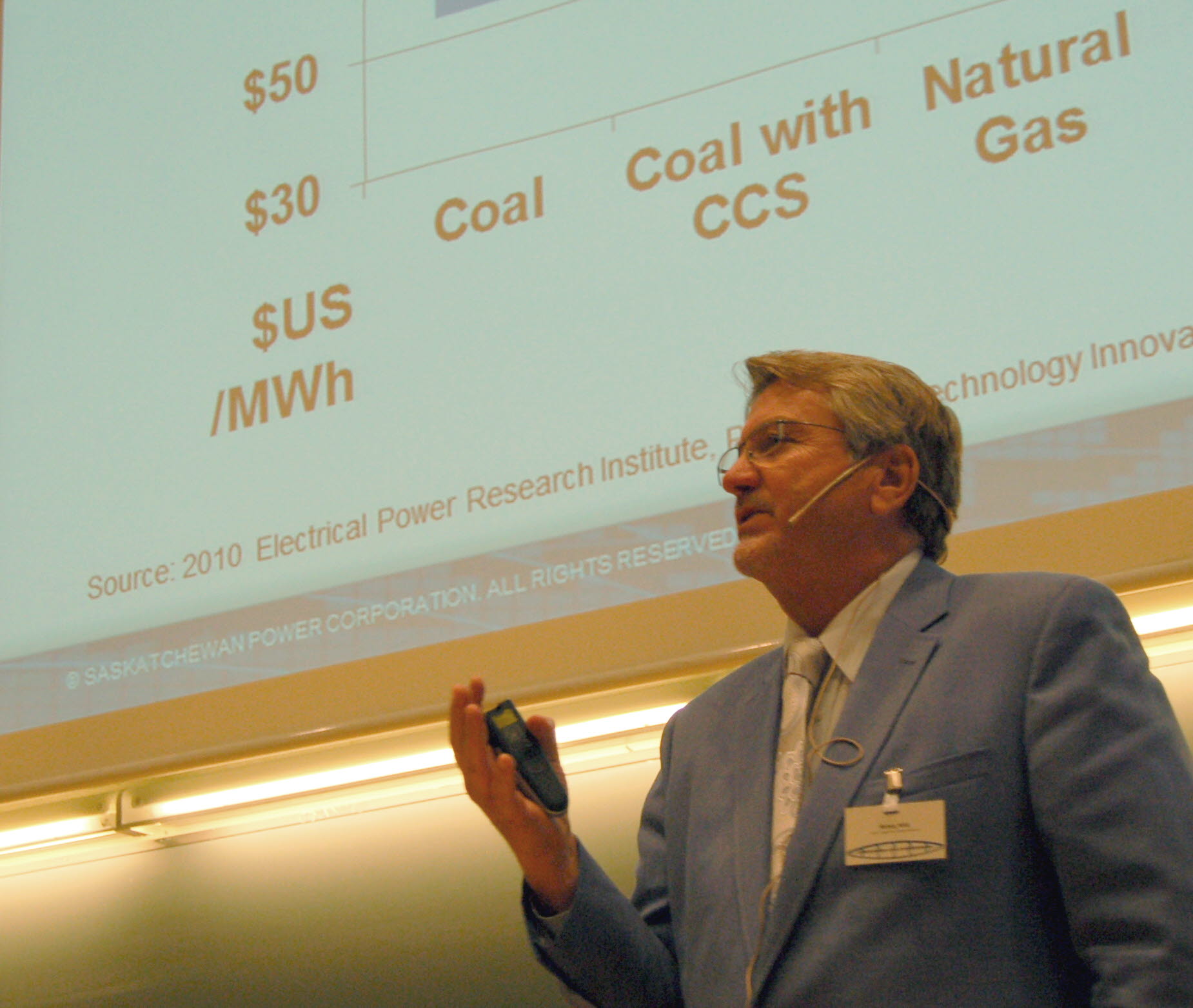 Snart åpner han verdens første "CO2-frie" kullkraftverk 