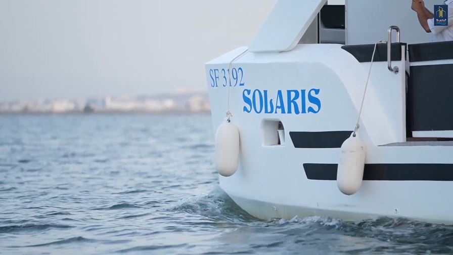 Soldrevet elektrisk ferge sjøsatt i Tunisia