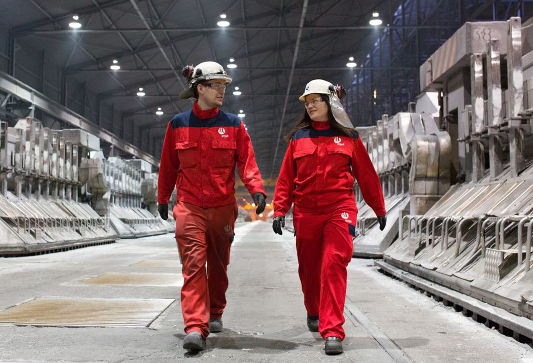 The main goal of V-ALU-E is to develop new insights, models and capabilities for accelerated, value-driven innovation of aluminium products, tested and verified in a research environment that enhances collaboration between academia and industry, as well as industry sectors. Photo: Hydro