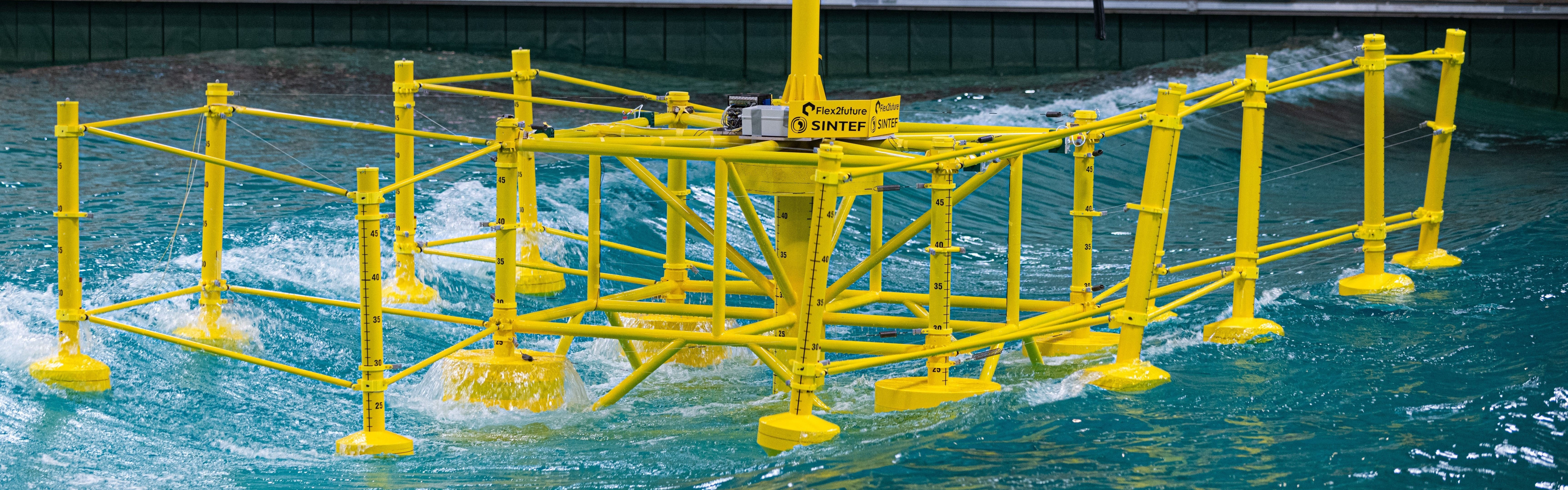 Scale model being tested at SINTEF Ocean.
