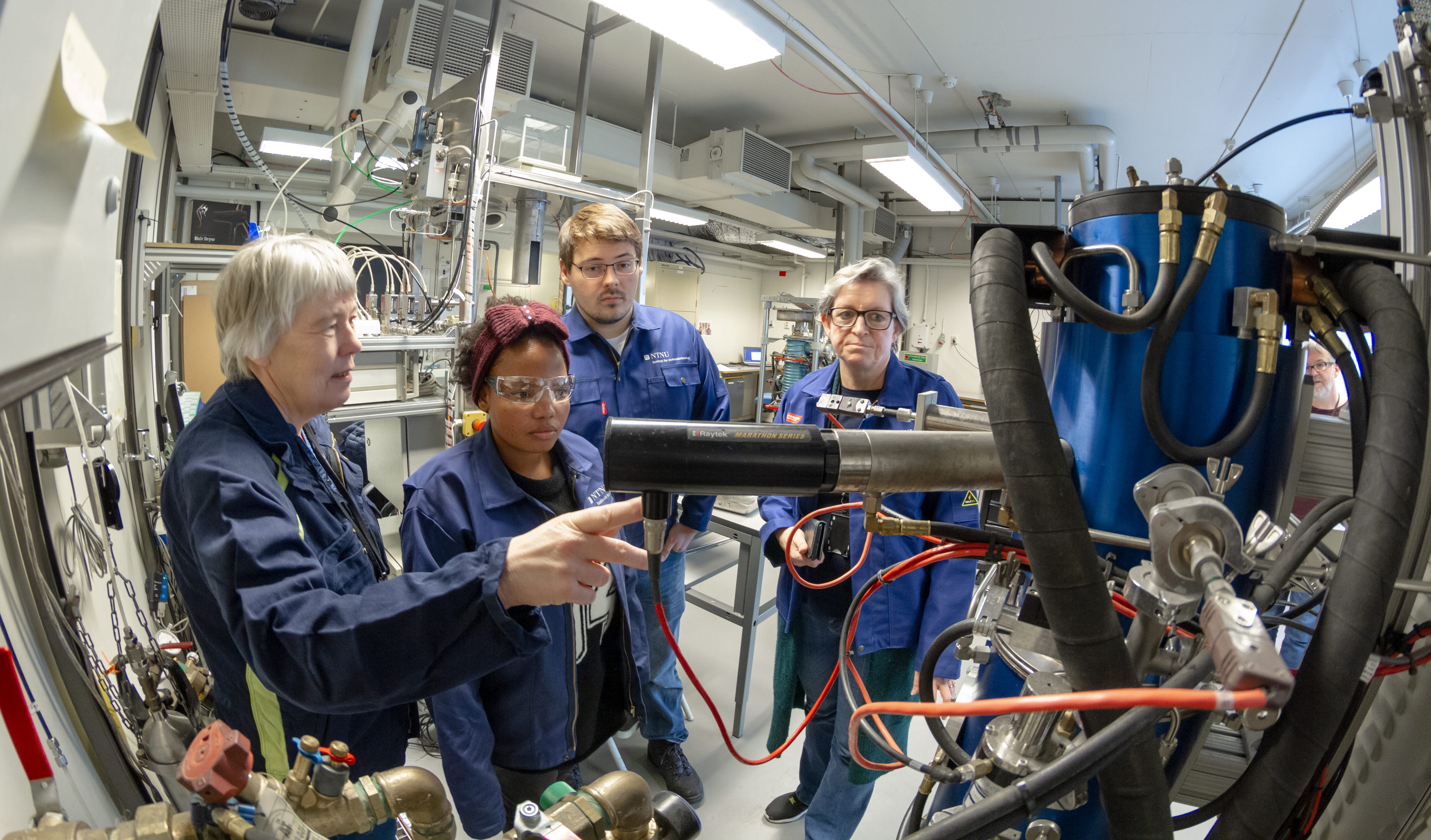 Reduced CO2 emissions in metal production