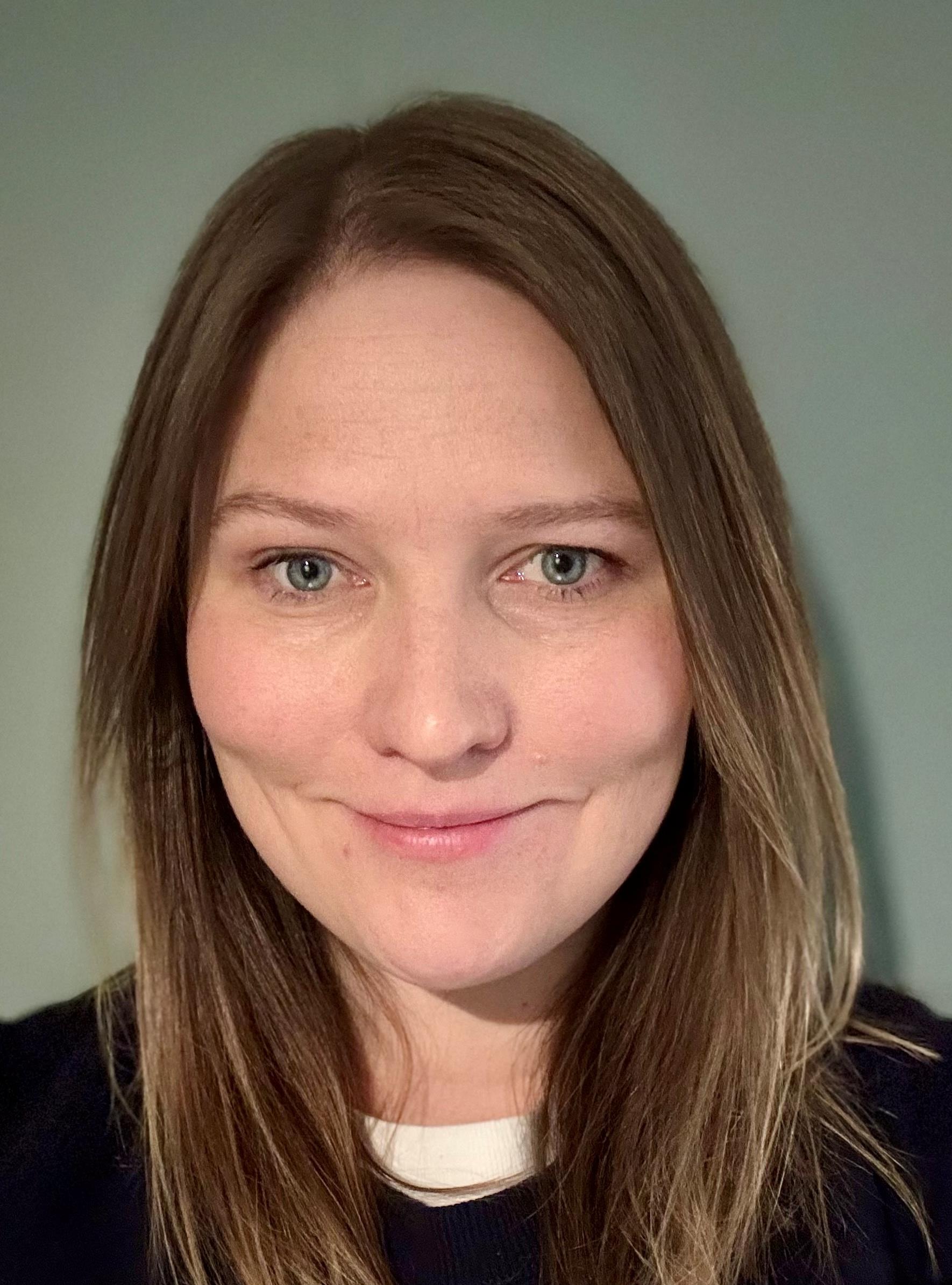 Troset, Tina Løvsletten