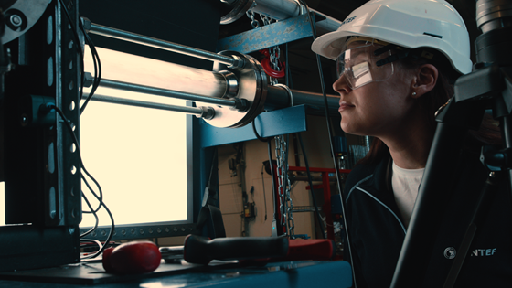 Digiwell: Digital wells for optimal production and drainage