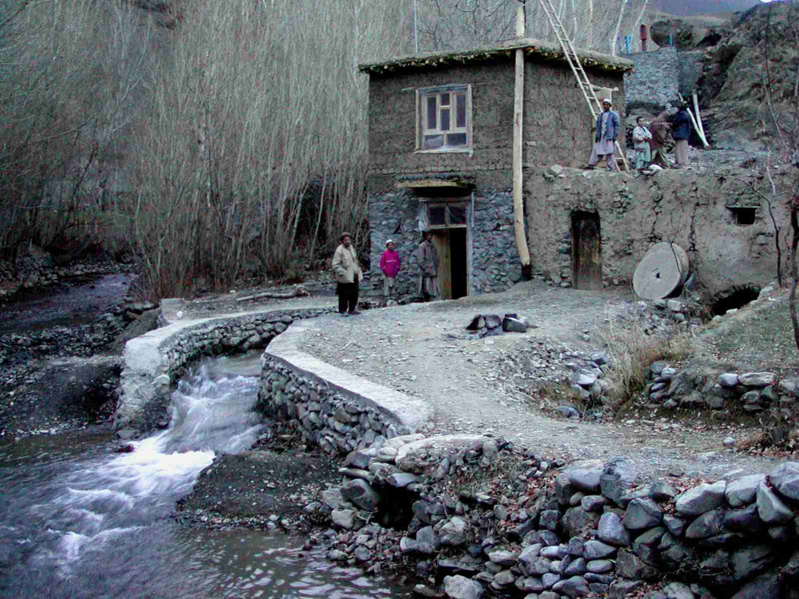 Småkraftverk til krigstrøtt folk