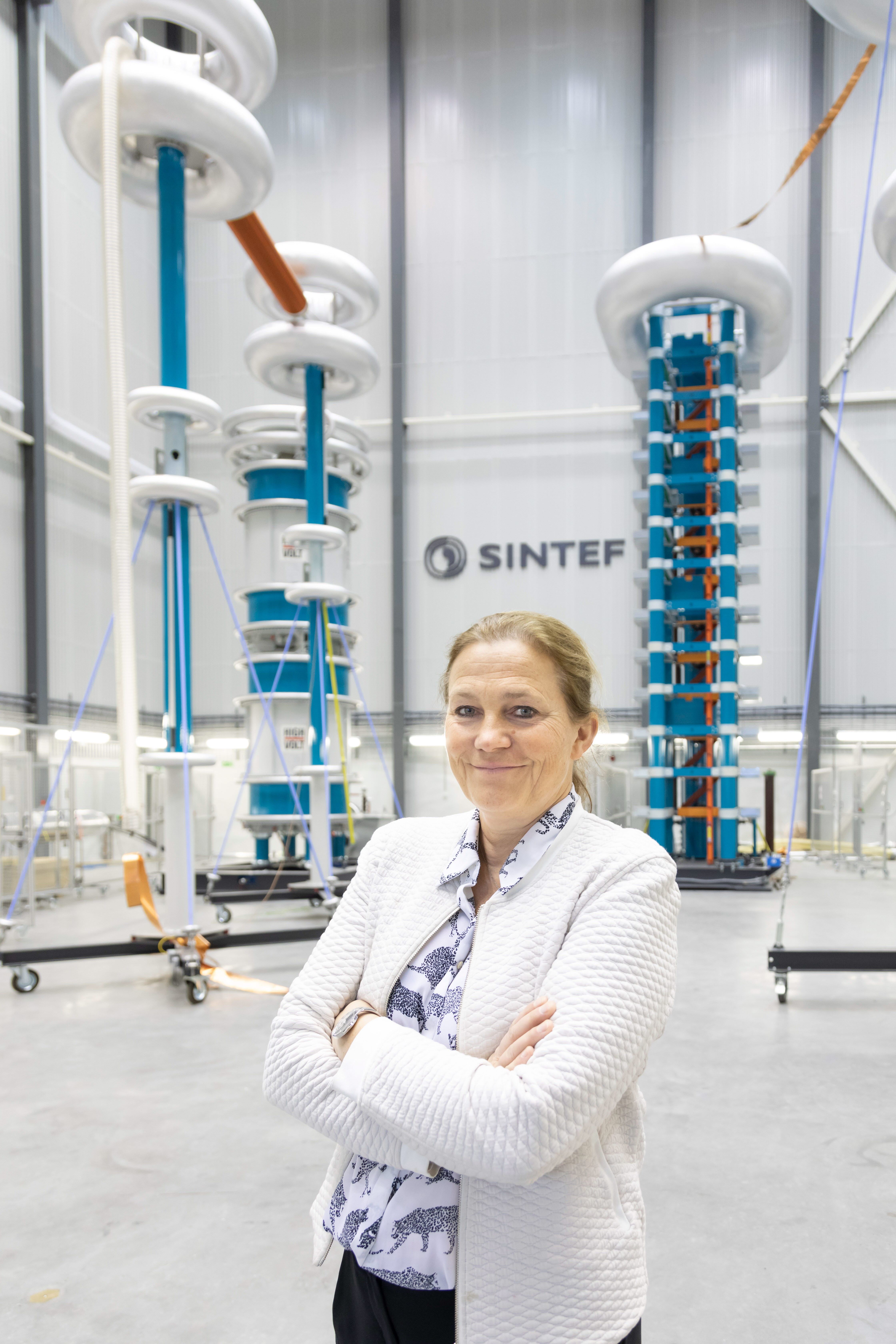 SINTEFs konsernsjef Alexandra Bech Gjørv på SINTEF Energy Lab.