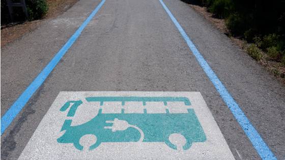 Reliable and Efficient Application of New Energy Vehicles in China and Norway