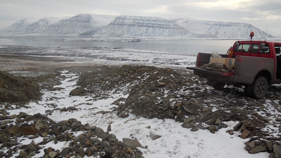 Tester lokal betongproduksjon på Svalbard
