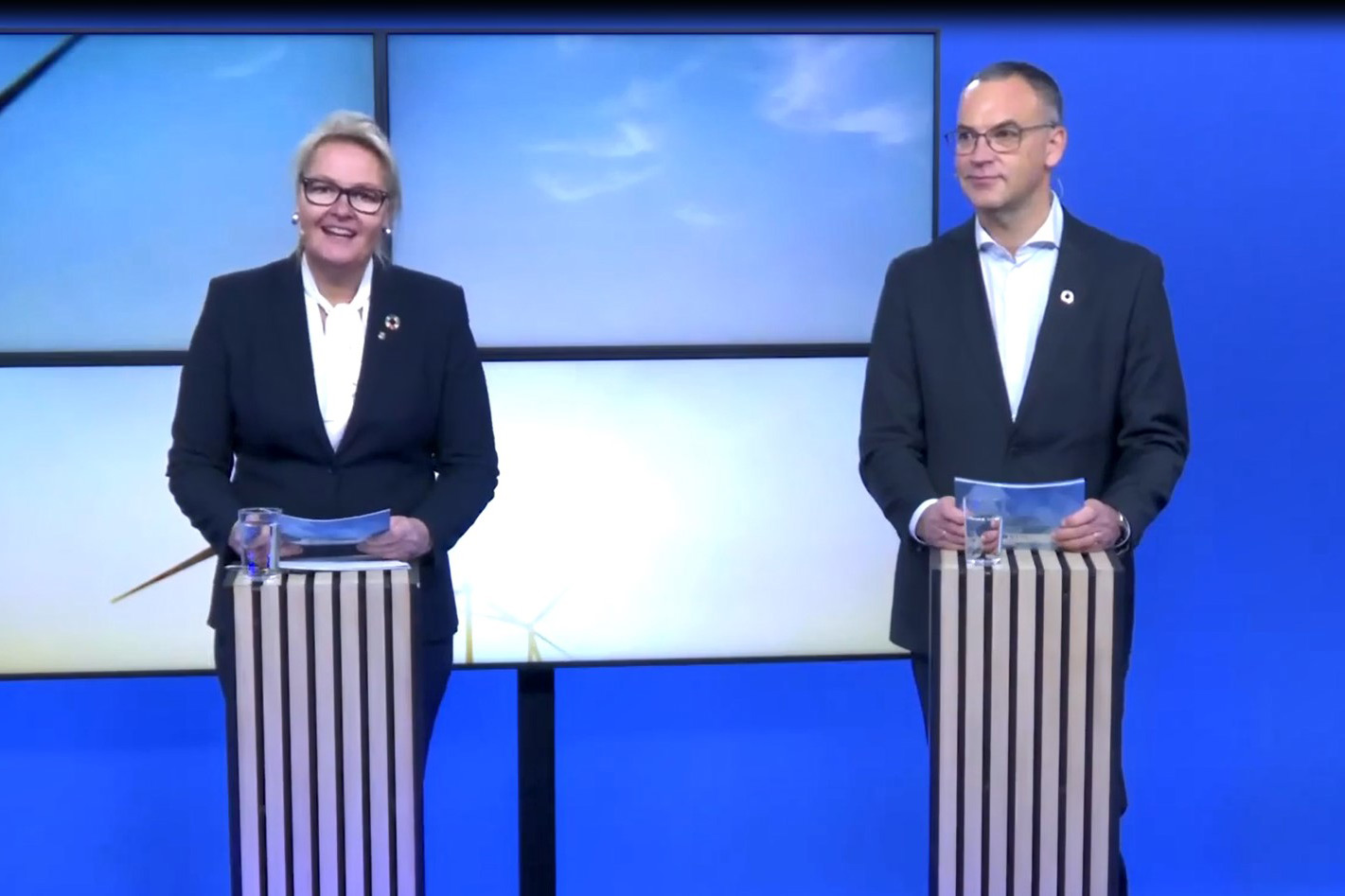 Bærekraft og samarbeid var to sentrale temaer da prorektor for innovasjon Toril Hernes i NTNU og konserndirektør Morten Dalsmo i SINTEF inviterte ledere fra EU og norsk næringsliv til diskusjon om digital industri på SINTEF og NTNUs strategitoppmøte fredag. 