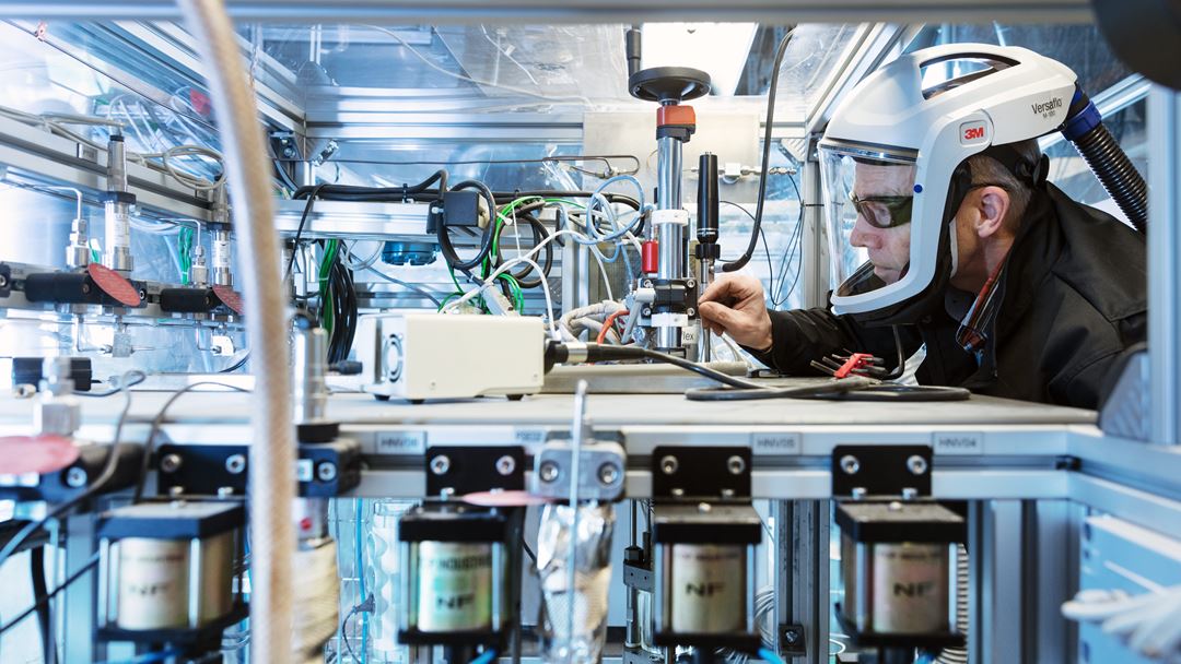 Measurements of phase equilibria using the ECCSEL CO2Mix facility of SINTEF Energy Research