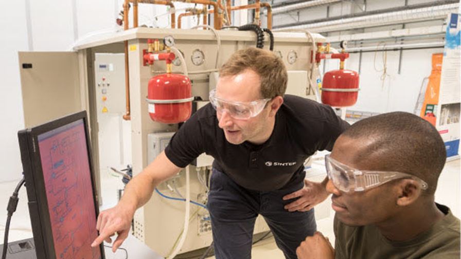 SINTEF scientist "loaned out" to design more environmentally-friendly air conditioning systems for extreme environments