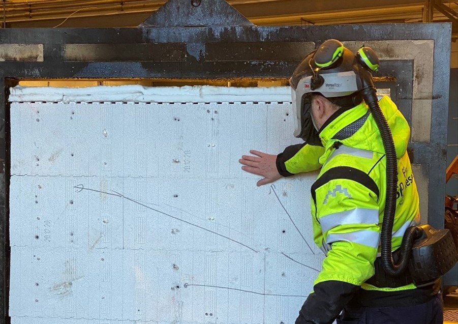 EPS-isolasjon i bygninger: Hvordan sikre tilstrekkelig brannbeskyttelse?