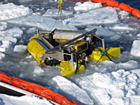 JIP Oil in ice. Skimmer testing. From large scale experiments in the Barents Sea. Foto; SINTEF