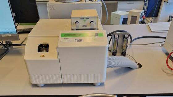 DSC – Differential Scanning Calorimeter – with LN cooling