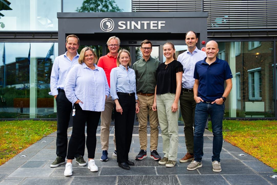 SINTEF TTO: Asle Jostein Hovda, Marit Cecilie Solem, Anders Lian, Eli Grong Aursand, Jostein Bjøndal, Camille Rød, Morten Frost-Nielsen, Inge Hovd Gangås.