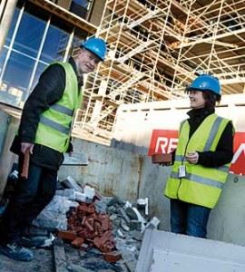 Mads Mysen and Kristin Holthe, SINTEF Building and Infrastructure, believe GLITNE will encourage industry to adopt environmental measures much more rapidly than we have seen until now. Photo: Ståle Andersen © SINTEF