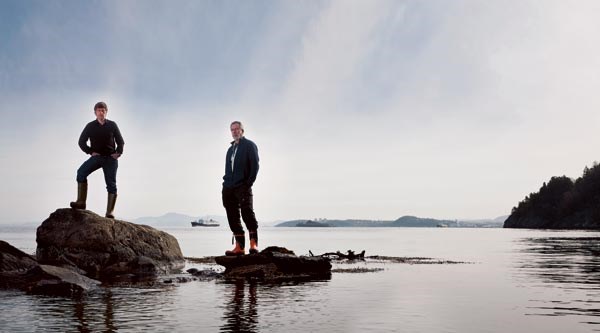 SINTEF scientists Mark Reed and Dag Slagstad work to predict how the ocean’s currents will move.
Photo: Thor Nielsen