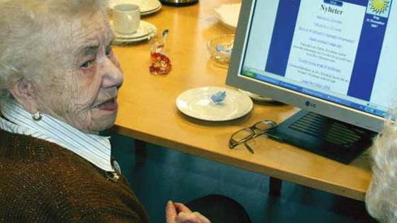 Computer system for dementia patients