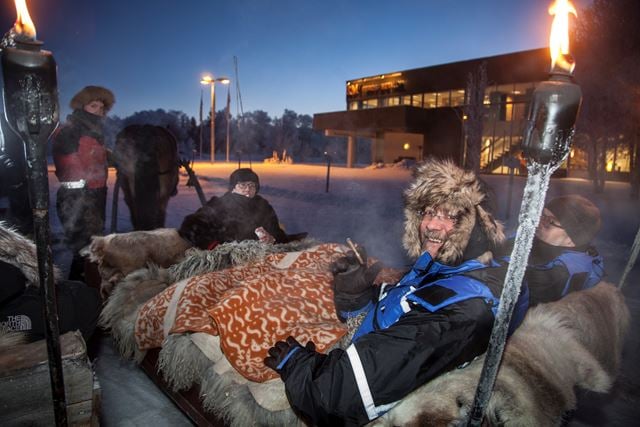 Joseph B. Pine fra USA, internasjonal &quot;guru&quot; på ferdigvare-området, lot seg imponere både av den historiske rammen rundt Røros og av fjellbyens moderne industri. Foto: SINTEF / Thor Nielsen