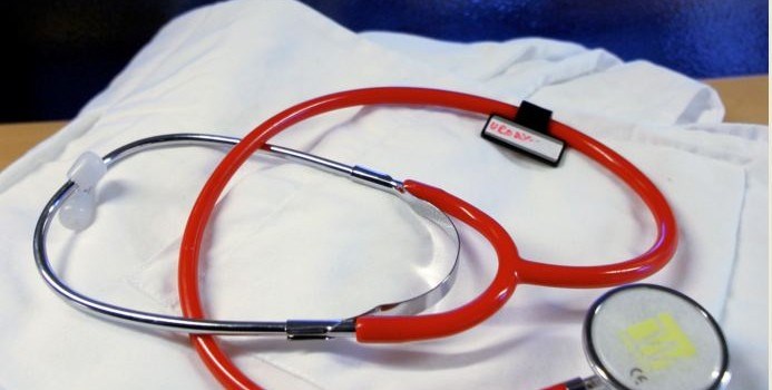 Manglende samarbeid mellom de to yrkesfellene kan stå i veien for pasientens behandlingsforløp. Foto: Thor Nielsen.