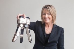 SINTEF-forskere Ingrid Schjølberg ønsker seg mer fleksible gripere for industrien. Foto: Thor Nielsen.