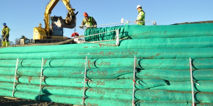 Fordi løsningen er så rask, egner den seg også godt når man må gjøre grunnarbeid i byområder, hvor det for eksempel er problematisk å stenge av trafikken i lange perioder.