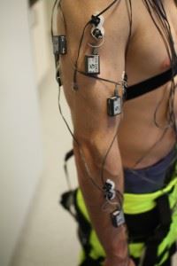 Trådløse sensorer i nettverk: Ingen fysiologiske data går forskerne forbi med denne utrustningen. Foto: Øystein WIggen.