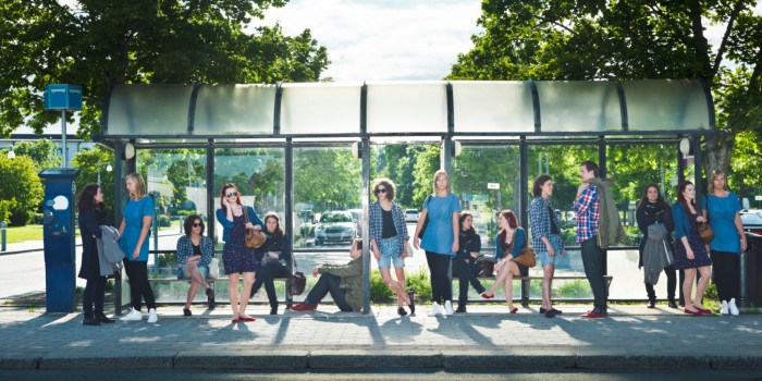 Med en felles datamaskin i bussen kan passasjerene betale som de vil - uavhengig av lokale billettsystem. Photo: ThinkStock.