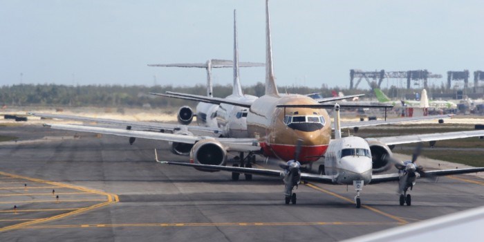 Satellite communications between aircraft and ground will help deal with the doubling of air traffic in the coming years. Photo: Thinkstock .