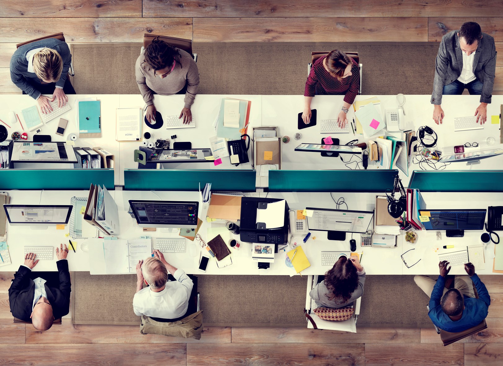 Fersk studie i et hollandsk softwareselskap viste at en nederlandsk programingeniør reelt sett kostet 47 euro per time i gjennomsnitt, mot 65 for en inder i samme jobb. Dette til tross for at den rene timelønnen er vesentlig lavere i India. Stor gjennomtrekk av personale hos den indiske leverandøren var kostnadsdriveren. Illustrasjonsfoto: Rawpixel Ltd / iStock