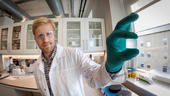 Håper å behandle «slitasjegikt» med kunstig brusk