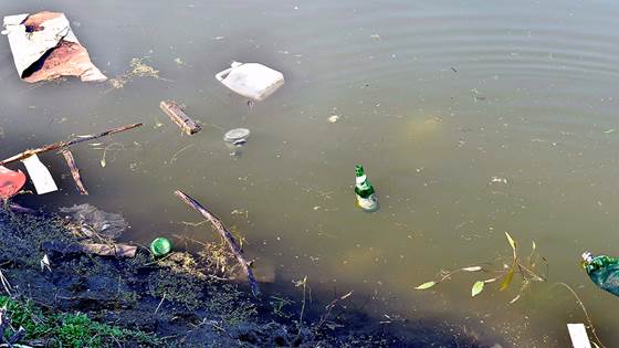 Plasten ender på havets bunn