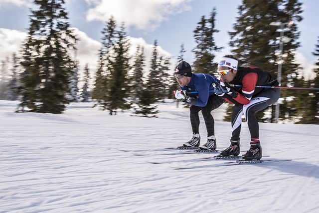 Thomas Söderberg og Ole Martin Storlien.  Söderberg har tidligere jobbet som service mann på det norske skiskytterlandslaget. Nå har han en egen servicebedrift for sliping av ski i Sverige, samtidig som han jobber litt som konsulent for Madshus. Storlien er servicemann for Madshus i World Cup langrenn. Han er for tiden i Sør-Korea for å støtte våre løpere der borte.