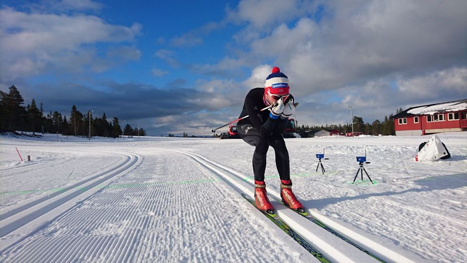 Skiløper Rune Talsnes i farta i Meråker, hvor forsøkene ble gjennomført. Foto: Jan Kocbach.