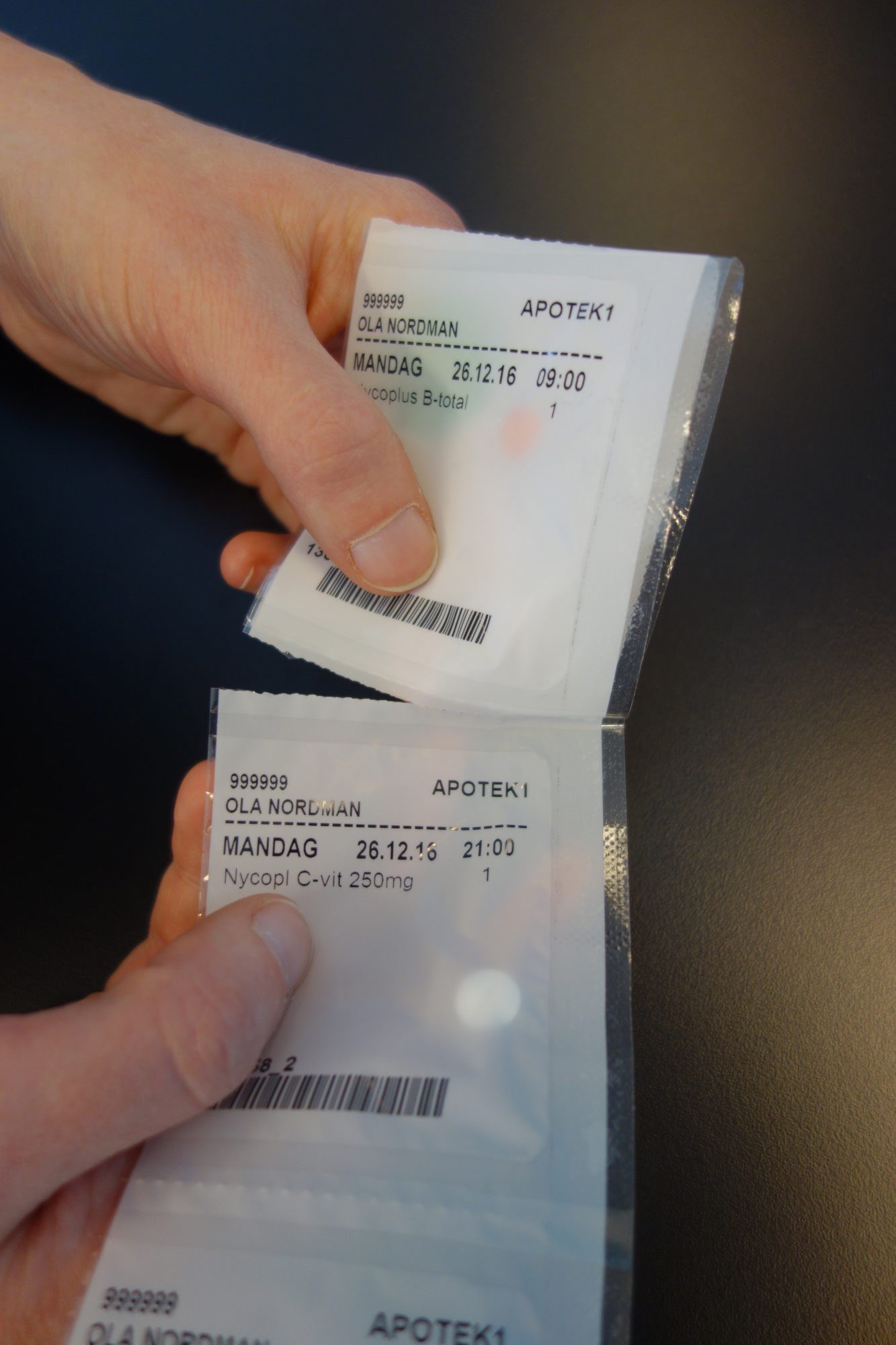 Forskere mener det bør lages mer varierte og persontilpassede løsninger for å informere brukere om medisinene de tar. I dag har for eksempel ikke brukerne tilgang til medisinenes pakningsvedlegg. Foto: Silje Bøthun